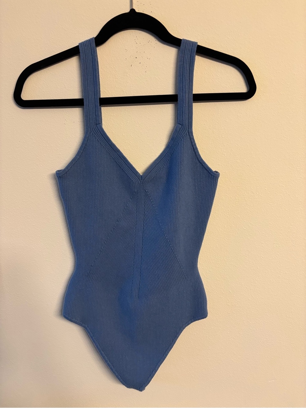 Abercrombie & Fitch Ribbed V-Neck Bodysuit - Blue - Picture 2 of 5